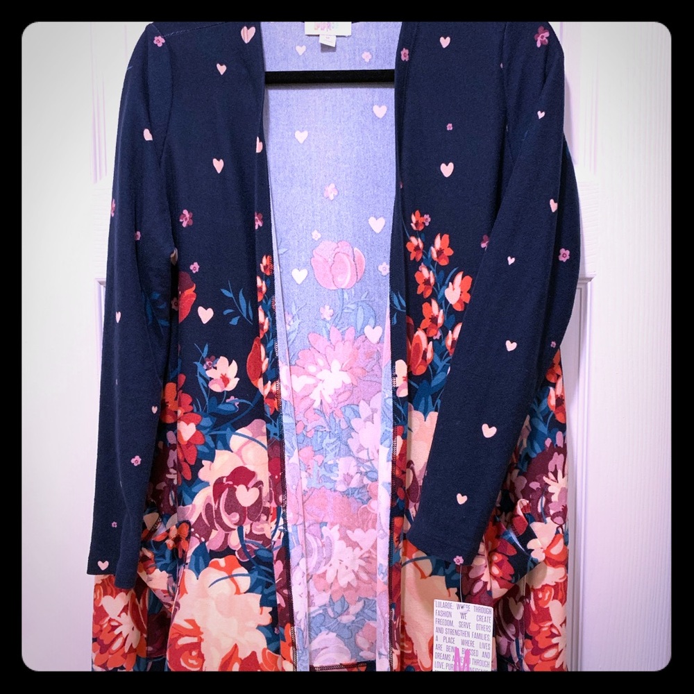 Medium LuLaRoe Caroline NWT